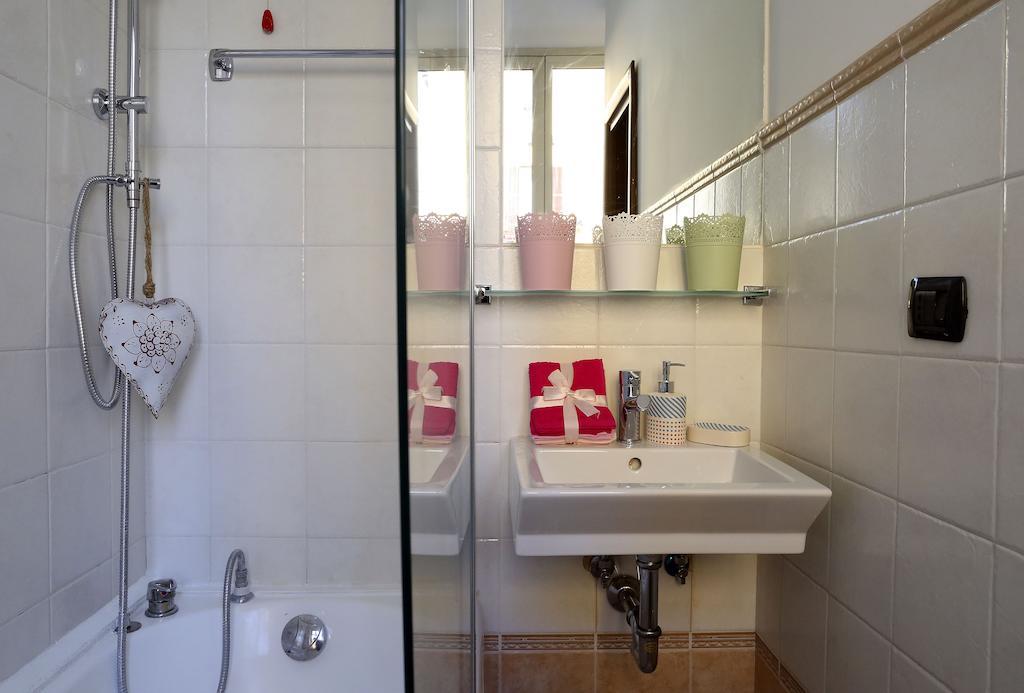 Caracciolo Guest Houseローマ 部屋 写真