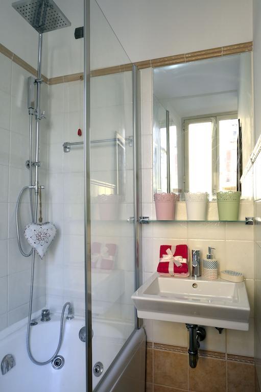 Caracciolo Guest Houseローマ 部屋 写真