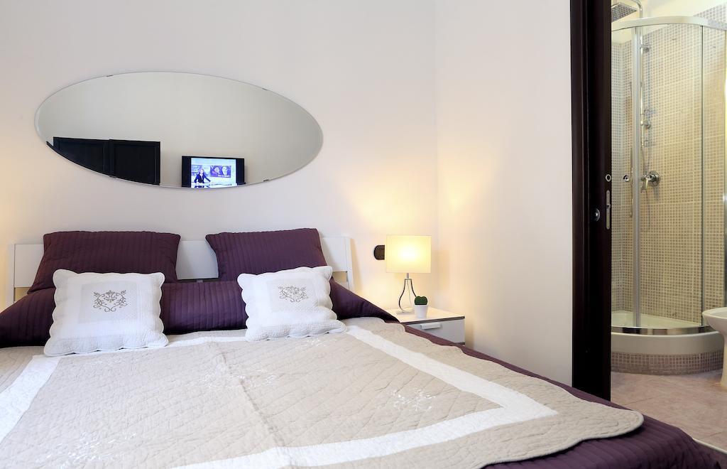 Caracciolo Guest Houseローマ 部屋 写真
